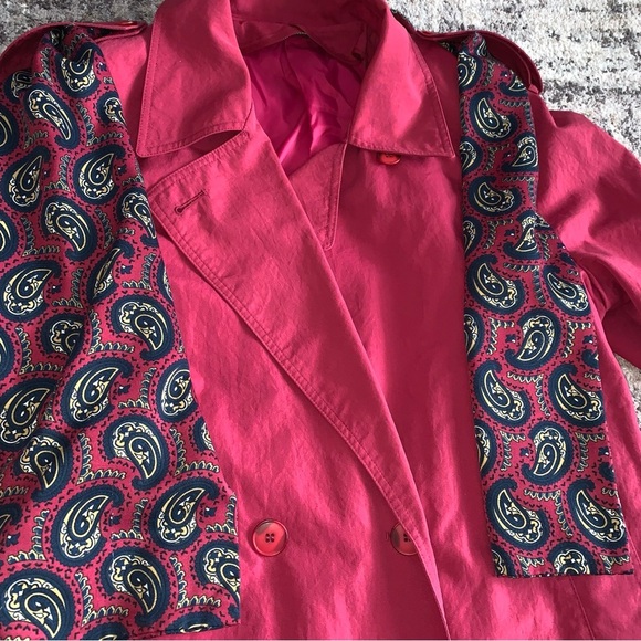 London Fog Raspberry Trench Coat with Paisley Scarf & Elegant Flowing Design - Picture 4 of 11